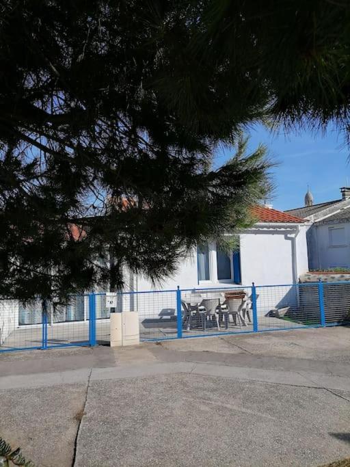 סן-ז'יל-קרואה-דה-וי Maison De Pecheur Cour Privee En Centre Ville מראה חיצוני תמונה
